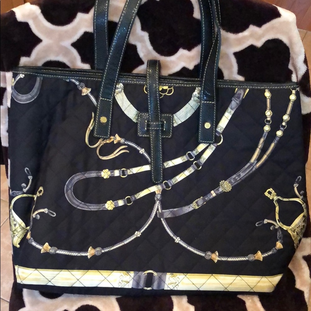 Black tote